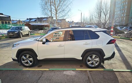 Toyota RAV4, 2020 год, 4 000 000 рублей, 9 фотография