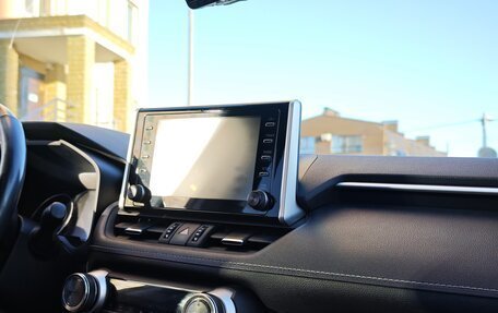 Toyota RAV4, 2020 год, 4 000 000 рублей, 25 фотография