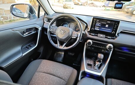 Toyota RAV4, 2020 год, 4 000 000 рублей, 18 фотография