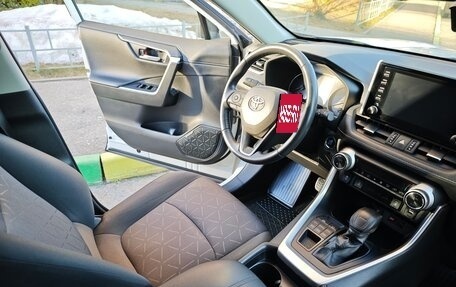 Toyota RAV4, 2020 год, 4 000 000 рублей, 27 фотография