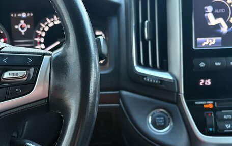 Toyota Land Cruiser 200, 2015 год, 5 150 000 рублей, 6 фотография