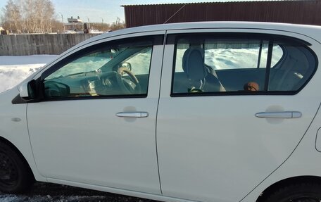 Daihatsu Mira e:S I рестайлинг, 2015 год, 540 000 рублей, 2 фотография