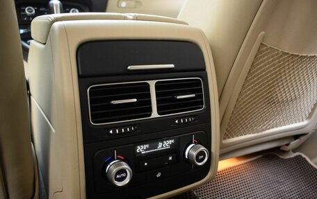 Volkswagen Touareg III, 2015 год, 2 750 000 рублей, 25 фотография