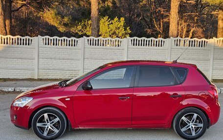 KIA cee'd I рестайлинг, 2007 год, 639 000 рублей, 3 фотография