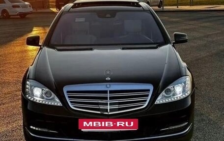Mercedes-Benz S-Класс, 2011 год, 1 990 000 рублей, 2 фотография