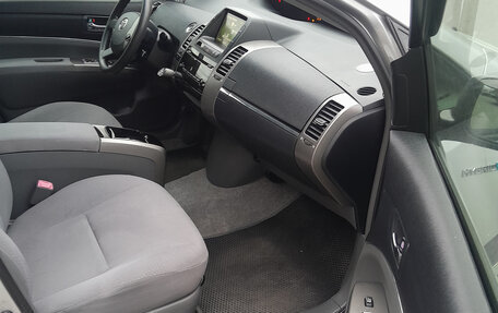 Toyota Prius, 2008 год, 630 000 рублей, 7 фотография