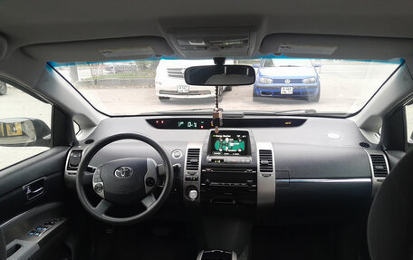 Toyota Prius, 2008 год, 630 000 рублей, 6 фотография