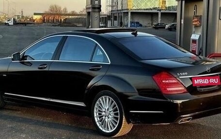 Mercedes-Benz S-Класс, 2011 год, 1 990 000 рублей, 4 фотография