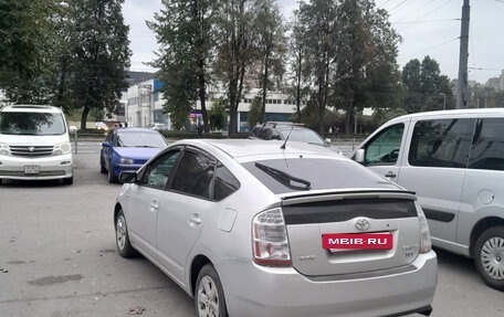 Toyota Prius, 2008 год, 630 000 рублей, 11 фотография