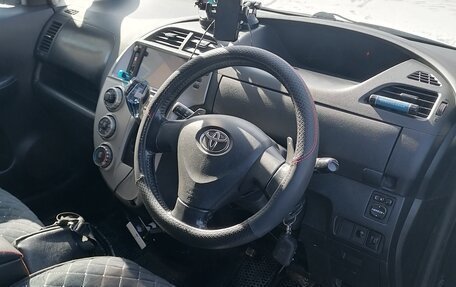 Toyota Ractis I, 2006 год, 475 000 рублей, 15 фотография