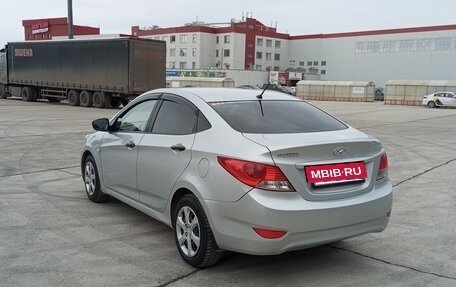 Hyundai Solaris II рестайлинг, 2013 год, 630 000 рублей, 7 фотография