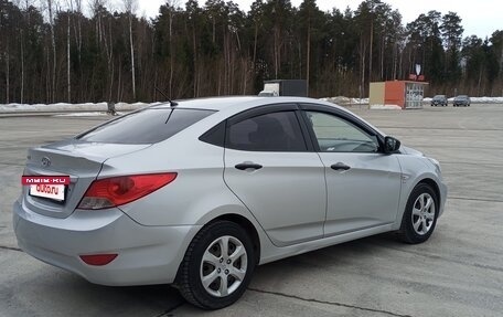 Hyundai Solaris II рестайлинг, 2013 год, 630 000 рублей, 5 фотография