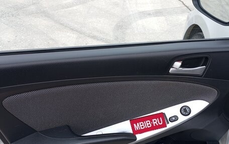 Hyundai Solaris II рестайлинг, 2013 год, 630 000 рублей, 20 фотография