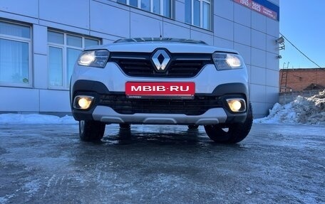 Renault Logan II, 2019 год, 1 250 000 рублей, 3 фотография