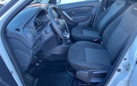 Renault Logan II, 2019 год, 1 250 000 рублей, 16 фотография