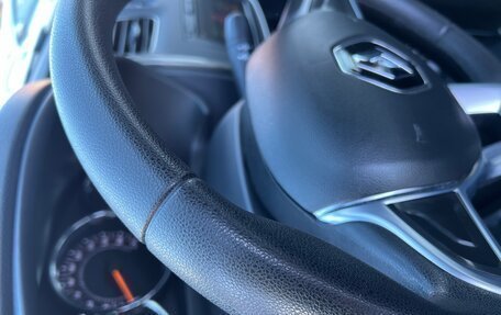 Renault Logan II, 2019 год, 1 250 000 рублей, 15 фотография