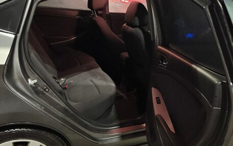 Hyundai Solaris II рестайлинг, 2011 год, 660 000 рублей, 6 фотография