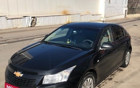 Chevrolet Cruze II, 2013 год, 609 000 рублей, 3 фотография