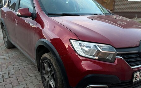 Renault Logan II, 2019 год, 1 200 000 рублей, 7 фотография