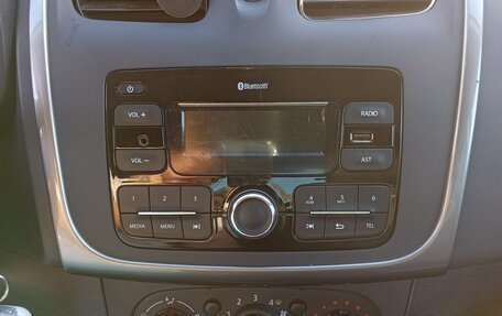 Renault Logan II, 2019 год, 1 200 000 рублей, 12 фотография