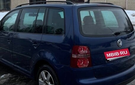 Volkswagen Touran III, 2007 год, 630 000 рублей, 3 фотография