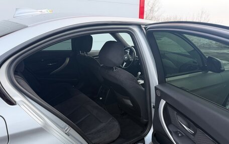 BMW 3 серия, 2017 год, 2 000 000 рублей, 14 фотография