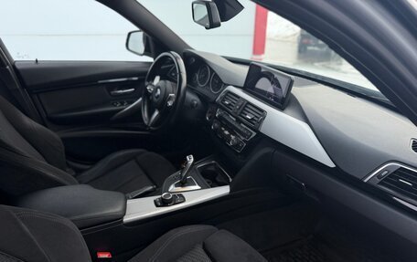 BMW 3 серия, 2017 год, 2 000 000 рублей, 16 фотография