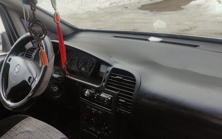 Opel Zafira A рестайлинг, 2003 год, 220 000 рублей, 5 фотография