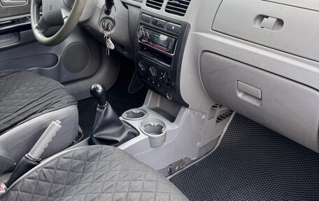 KIA Rio II, 2004 год, 380 000 рублей, 25 фотография