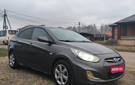 Hyundai Solaris II рестайлинг, 2011 год, 530 000 рублей, 2 фотография