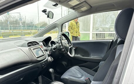 Honda Fit III, 2010 год, 650 000 рублей, 5 фотография