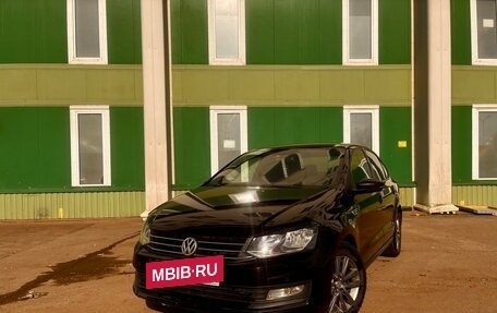 Volkswagen Polo VI (EU Market), 2019 год, 800 000 рублей, 2 фотография