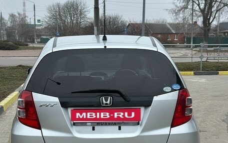 Honda Fit III, 2010 год, 650 000 рублей, 3 фотография