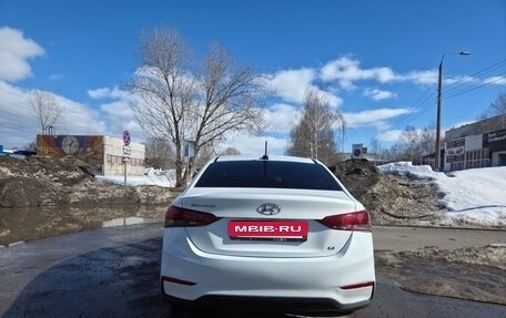 Hyundai Solaris II рестайлинг, 2017 год, 1 099 500 рублей, 6 фотография