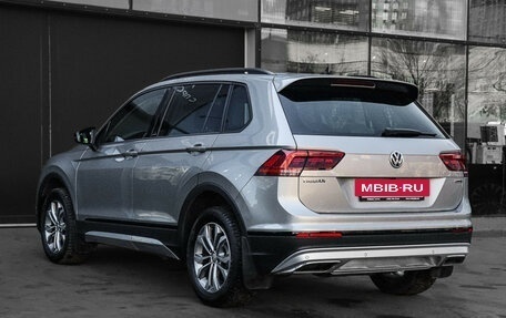 Volkswagen Tiguan II, 2018 год, 3 150 000 рублей, 6 фотография