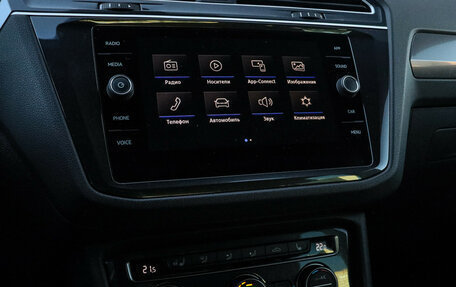 Volkswagen Tiguan II, 2018 год, 3 150 000 рублей, 18 фотография