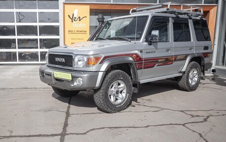 Toyota Land Cruiser 70, 2015 год, 7 385 000 рублей, 12 фотография