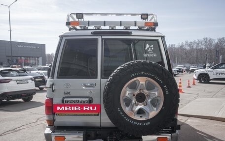 Toyota Land Cruiser 70, 2015 год, 7 385 000 рублей, 15 фотография