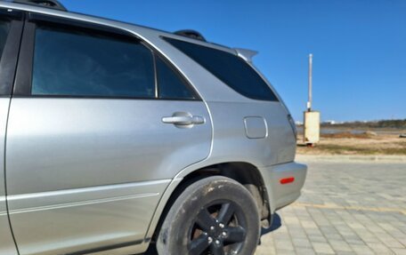 Lexus RX IV рестайлинг, 2001 год, 690 000 рублей, 15 фотография