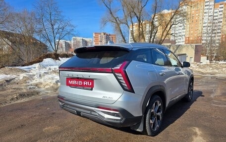 Geely Atlas, 2023 год, 2 580 000 рублей, 4 фотография