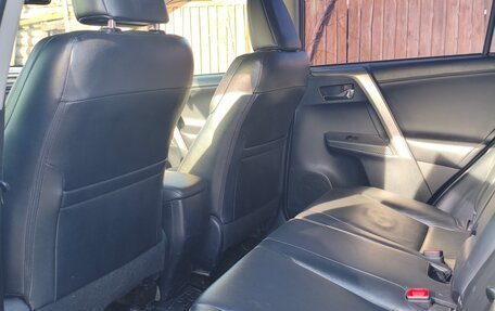 Toyota RAV4, 2013 год, 1 900 000 рублей, 9 фотография