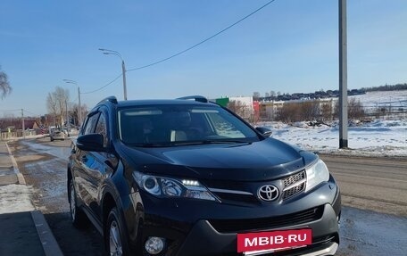 Toyota RAV4, 2013 год, 1 900 000 рублей, 2 фотография