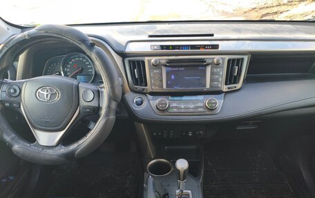 Toyota RAV4, 2013 год, 1 900 000 рублей, 14 фотография