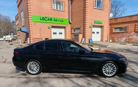 BMW 5 серия, 2021 год, 3 200 000 рублей, 3 фотография