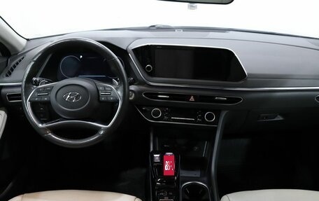 Hyundai Sonata VIII, 2019 год, 2 089 000 рублей, 14 фотография