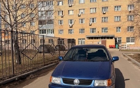 Volkswagen Polo III рестайлинг, 1997 год, 160 000 рублей, 1 фотография
