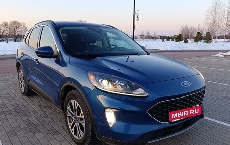 Ford Escape, 2021 год, 2 300 000 рублей, 2 фотография