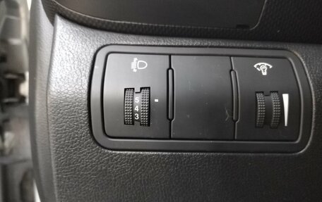 Hyundai Solaris II рестайлинг, 2011 год, 670 000 рублей, 14 фотография