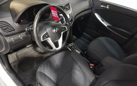 Hyundai Solaris II рестайлинг, 2011 год, 670 000 рублей, 7 фотография