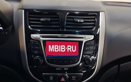 Hyundai Solaris II рестайлинг, 2011 год, 670 000 рублей, 11 фотография